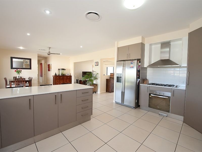 35 Muscat Circuit, Morayfield QLD 4506