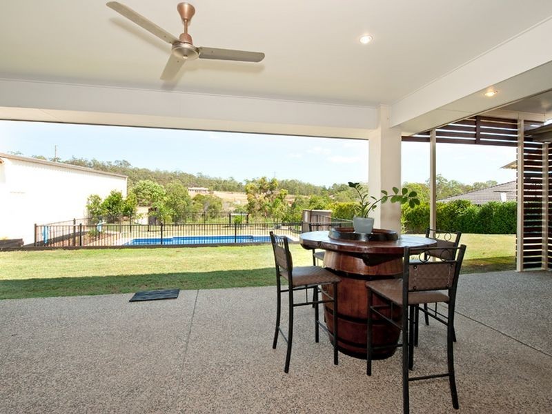 35 Muscat Circuit, Morayfield QLD 4506