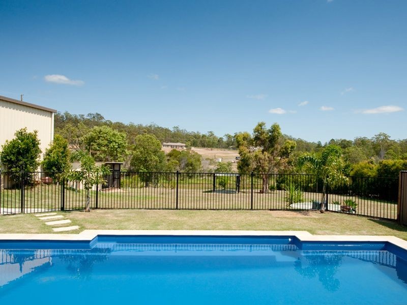 35 Muscat Circuit, Morayfield QLD 4506