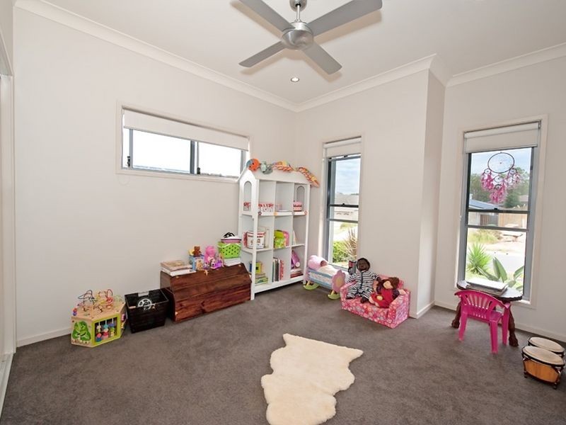 29 Holly Crescent, Griffin QLD 4503