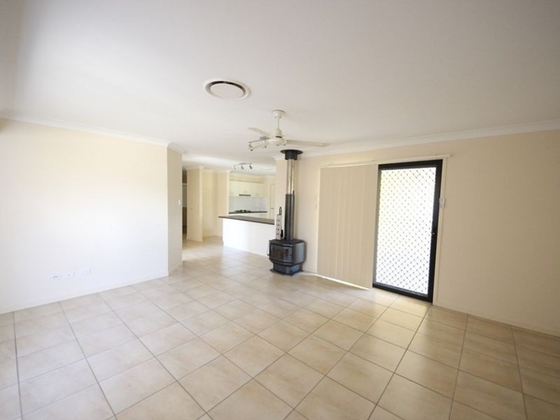 2 Diane Parade, Kallangur QLD 4503