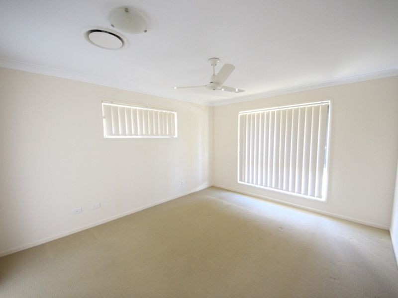 2 Diane Parade, Kallangur QLD 4503