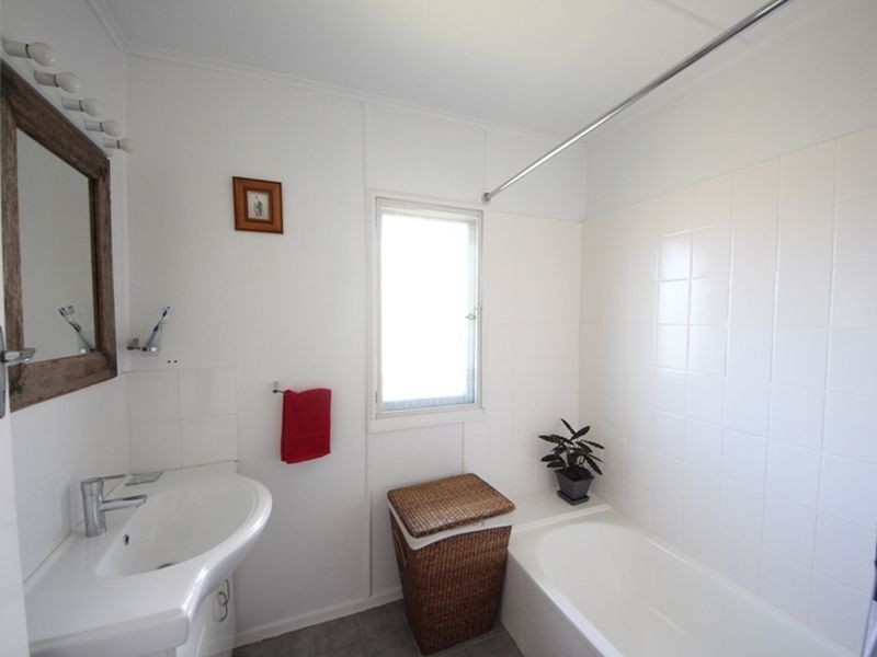 35 Sheehan Street, Kallangur QLD 4503