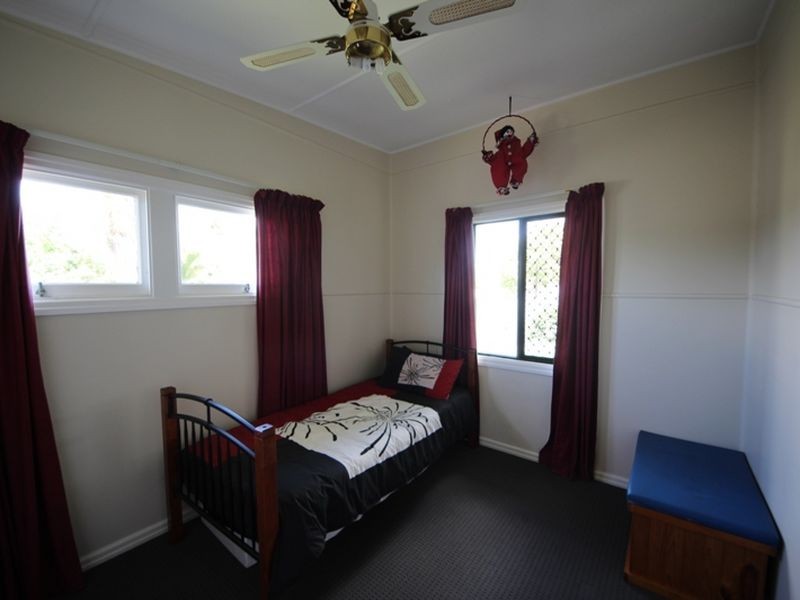 35 Sheehan Street, Kallangur QLD 4503