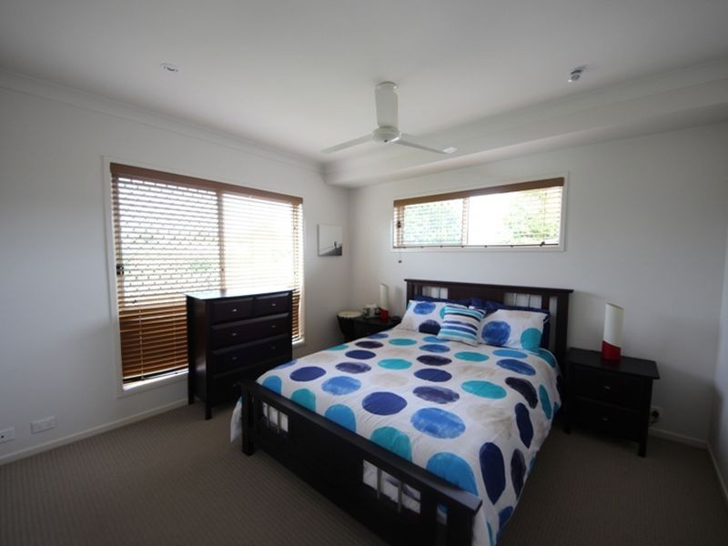 2/73 Glass House Circuit, Kallangur QLD 4503