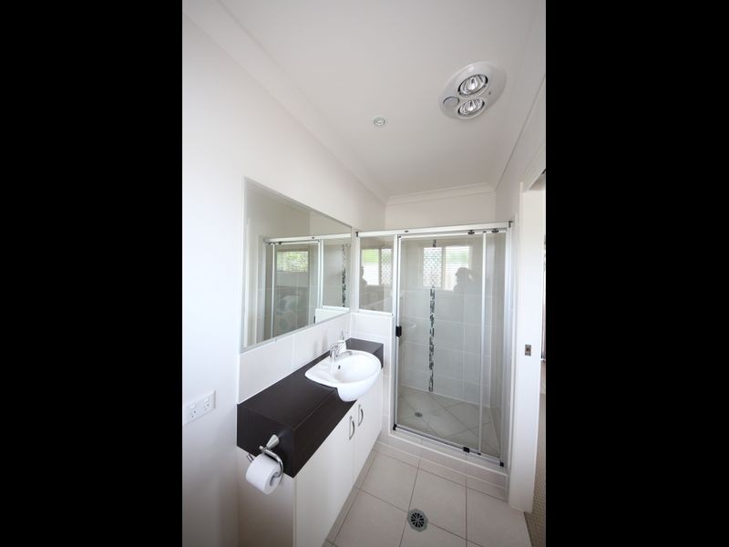 2/73 Glass House Circuit, Kallangur QLD 4503