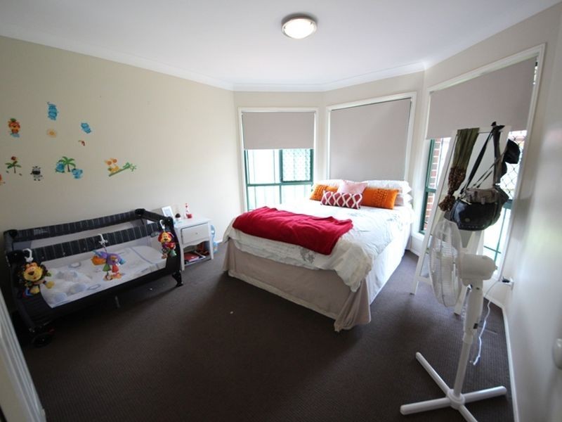 5 Red Admiral Place, Kallangur QLD 4503