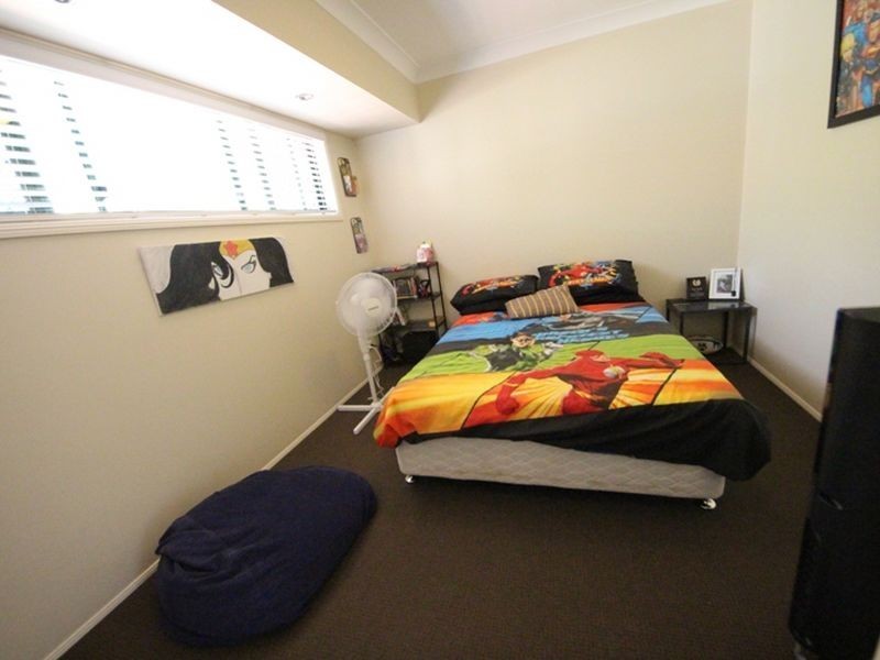 5 Red Admiral Place, Kallangur QLD 4503