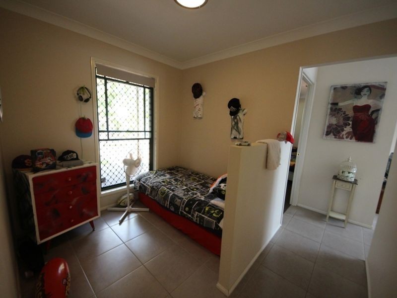 5 Red Admiral Place, Kallangur QLD 4503