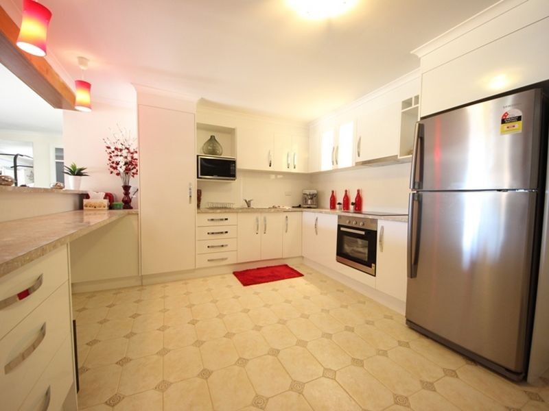 14 Selby Street, Kallangur QLD 4503