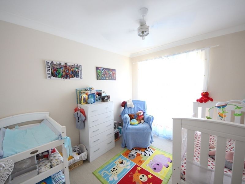 18 Poplar Place, Kallangur QLD 4503