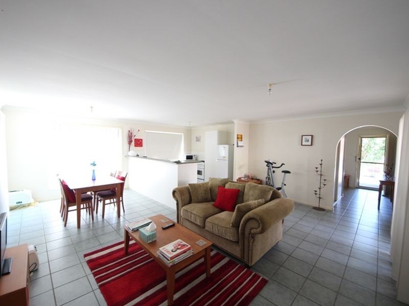 5 Bilinga Place, Kallangur QLD 4503