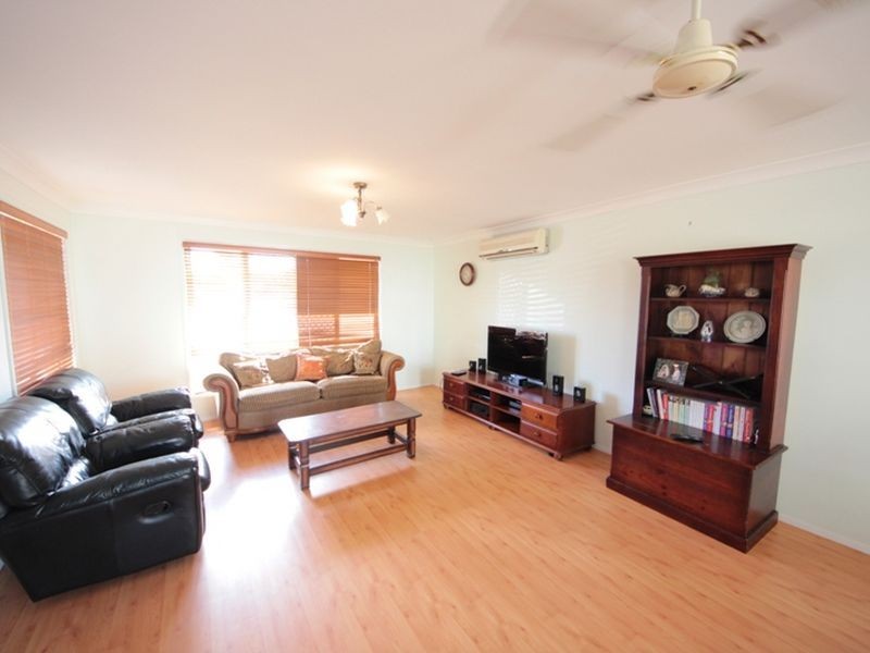 9 Highgate Court, Kallangur QLD 4503