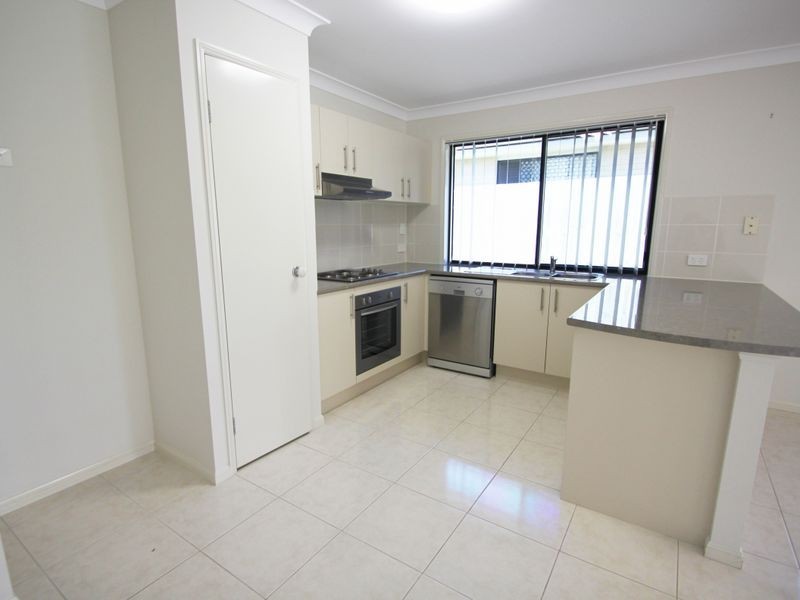 42 Duporth Crescent, Dakabin QLD 4503