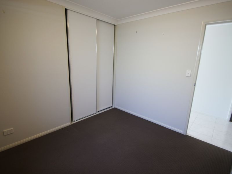 42 Duporth Crescent, Dakabin QLD 4503