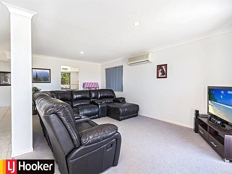 28 Mowbray Court, Kallangur QLD 4503