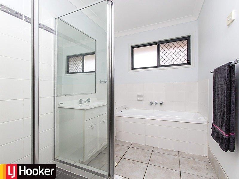 28 Mowbray Court, Kallangur QLD 4503