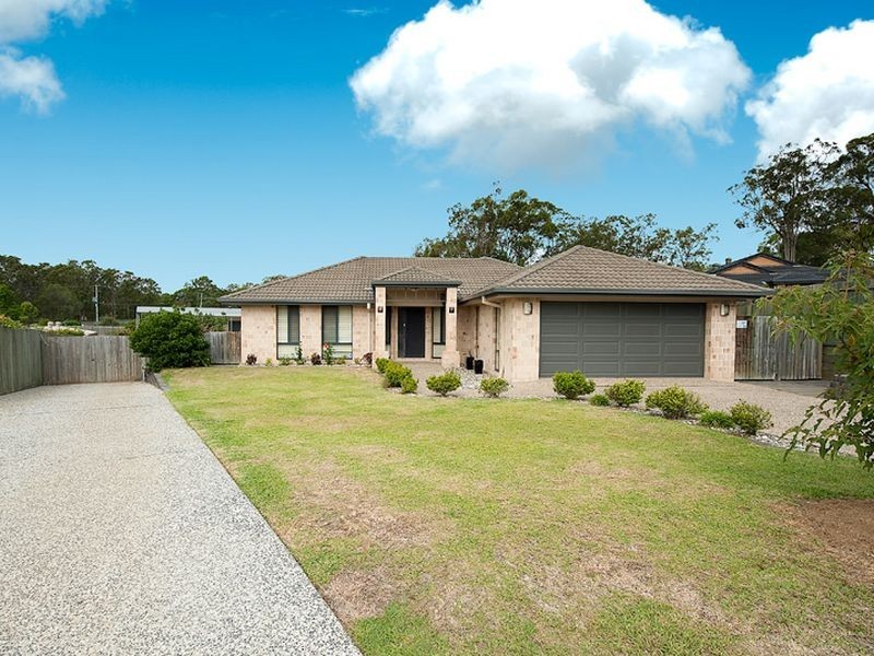 8 Lucy Court, Narangba QLD 4504