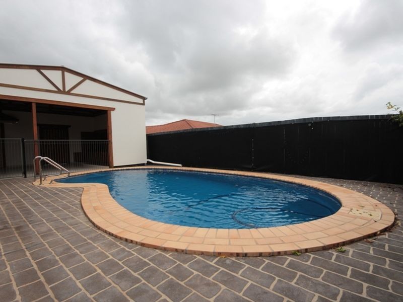 13 Barnard Crescent, Murrumba Downs QLD 4503