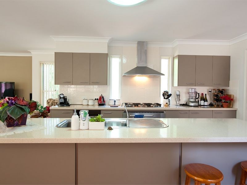 31 Captain Cook Parade, Deception Bay QLD 4508