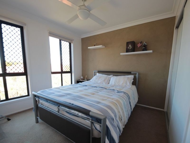 10 Sapphire Close, Griffin QLD 4503