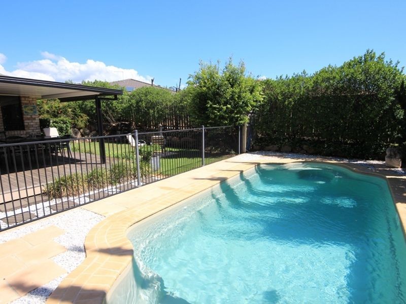 10 Sapphire Close, Griffin QLD 4503