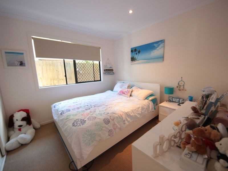 9 Ahern Street, Kallangur QLD 4503