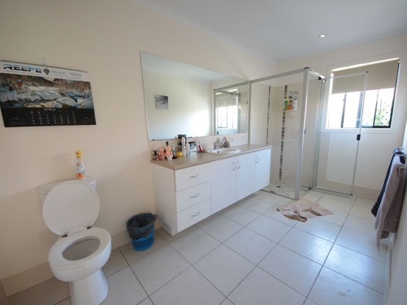 9 Ahern Street, Kallangur QLD 4503