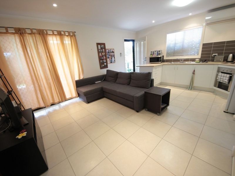 9 Ahern Street, Kallangur QLD 4503