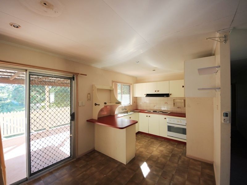 4 Viney Avenue, Kallangur QLD 4503