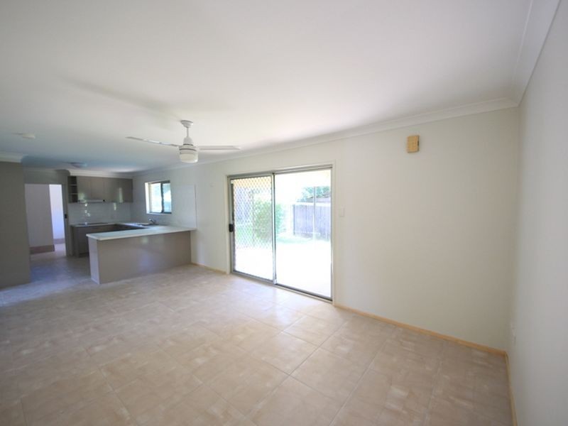 1 Apa Court, Kallangur QLD 4503