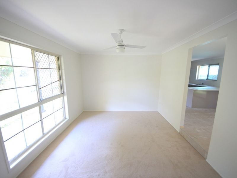 1 Apa Court, Kallangur QLD 4503