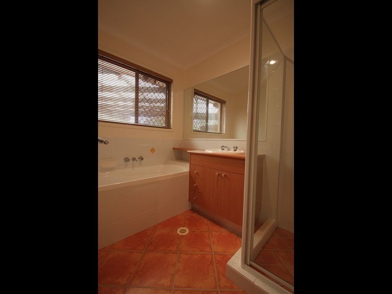 8 Farrington Drive, Murrumba Downs QLD 4503