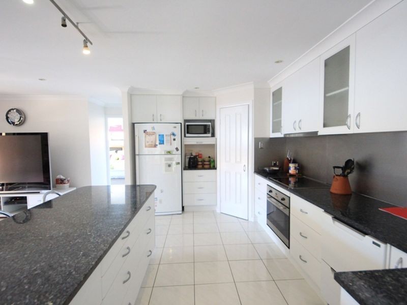 21 Clair Avenue, Deception Bay QLD 4508