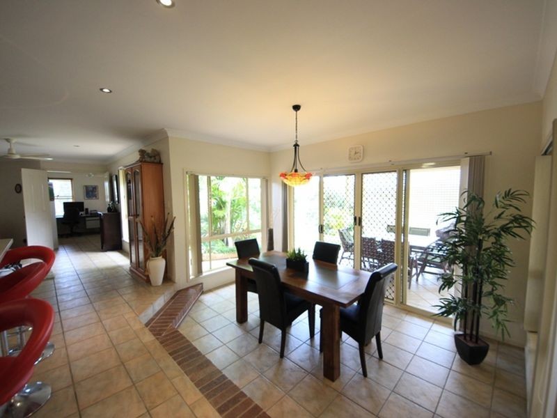 7 Wallers Court, Petrie QLD 4502