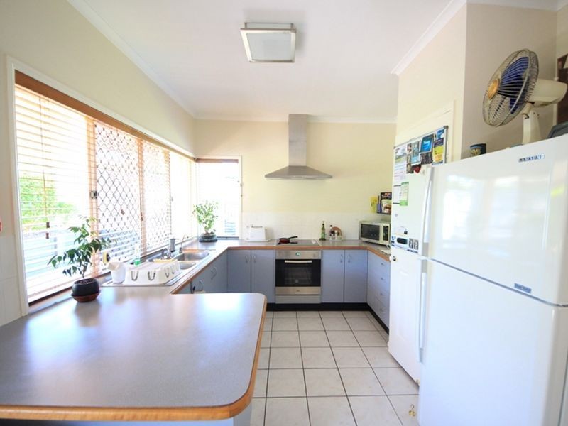 38 Leslie Street, Kallangur QLD 4503