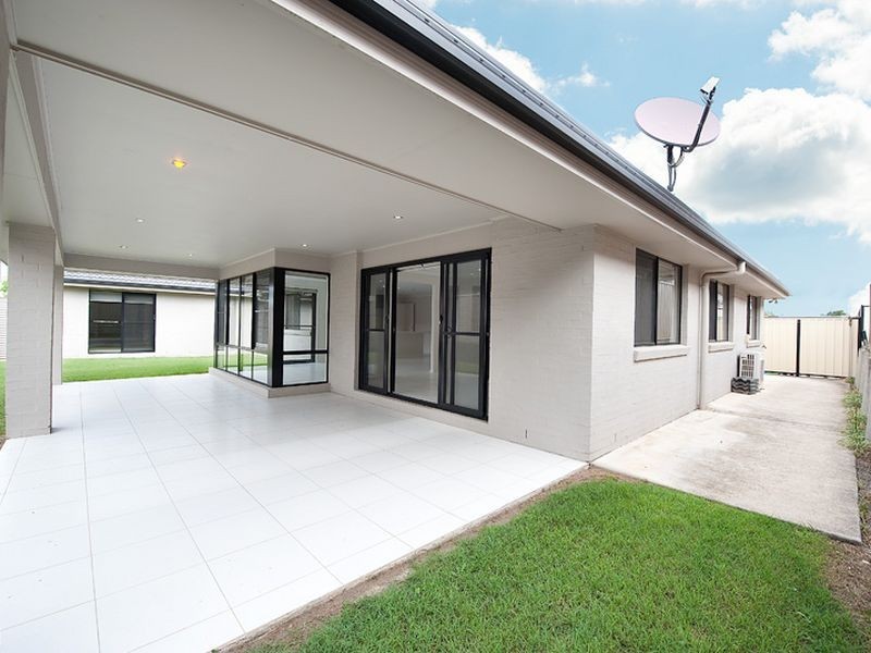 6 Diane Parade, Kallangur QLD 4503