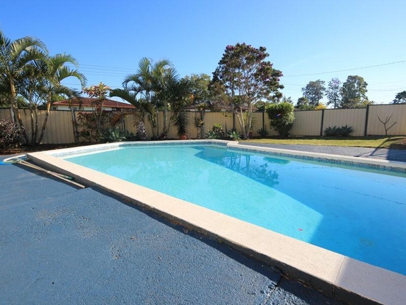 4 Brennan Parade, Strathpine QLD 4500