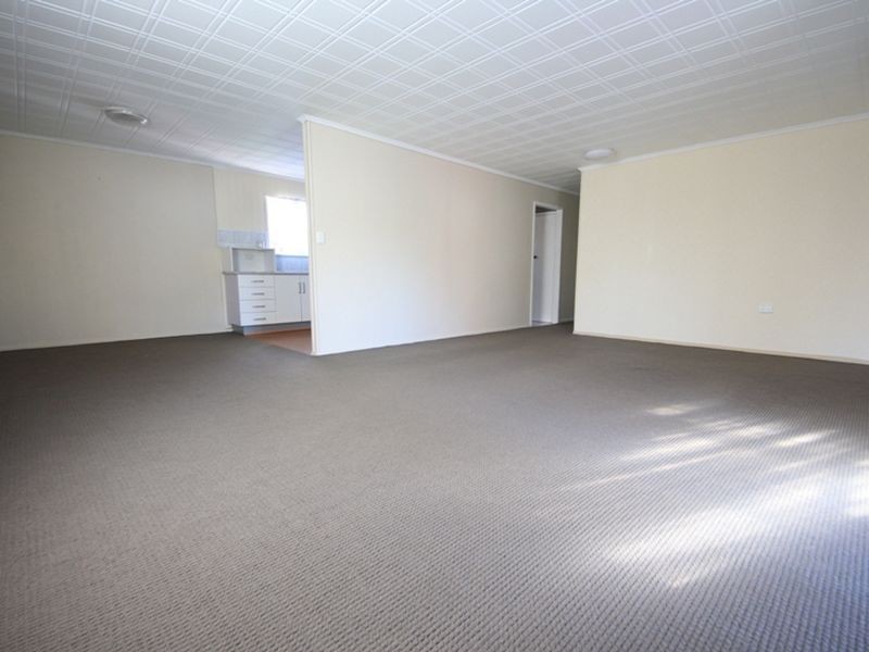 4 Brennan Parade, Strathpine QLD 4500