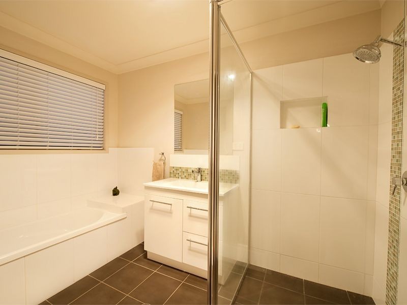 40 Sunstone Circuit, Mango Hill QLD 4509