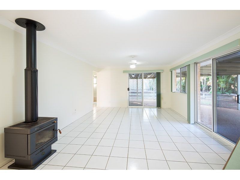 13 Mountain Blue Drive, Kallangur QLD 4503