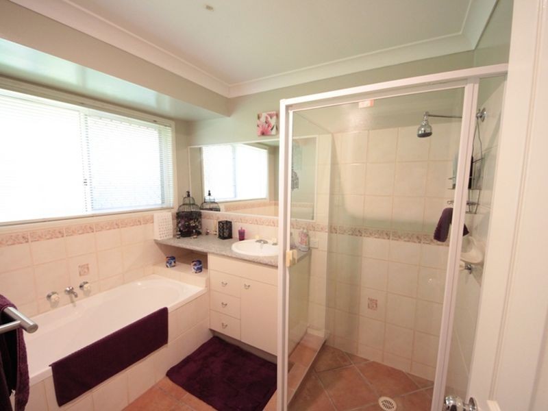 14 Macadam Court, Kallangur QLD 4503