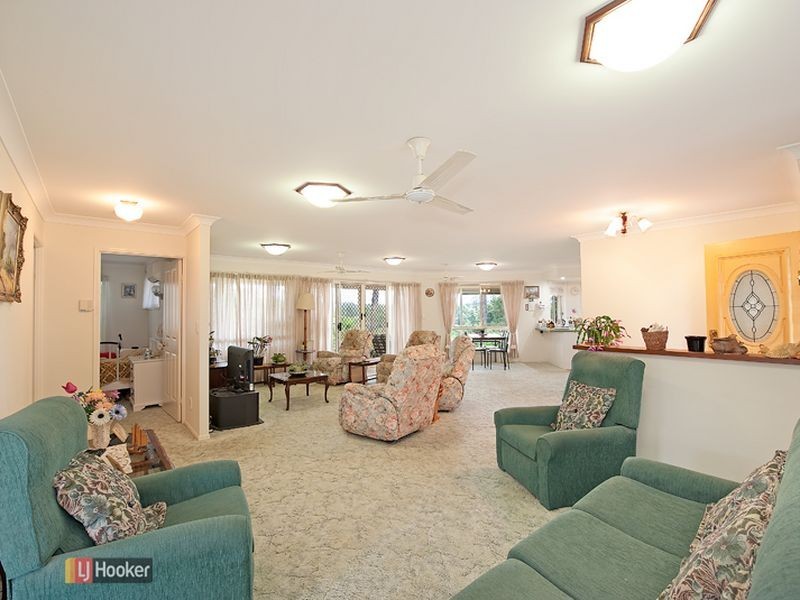 34 Inverpine Court, Petrie QLD 4502