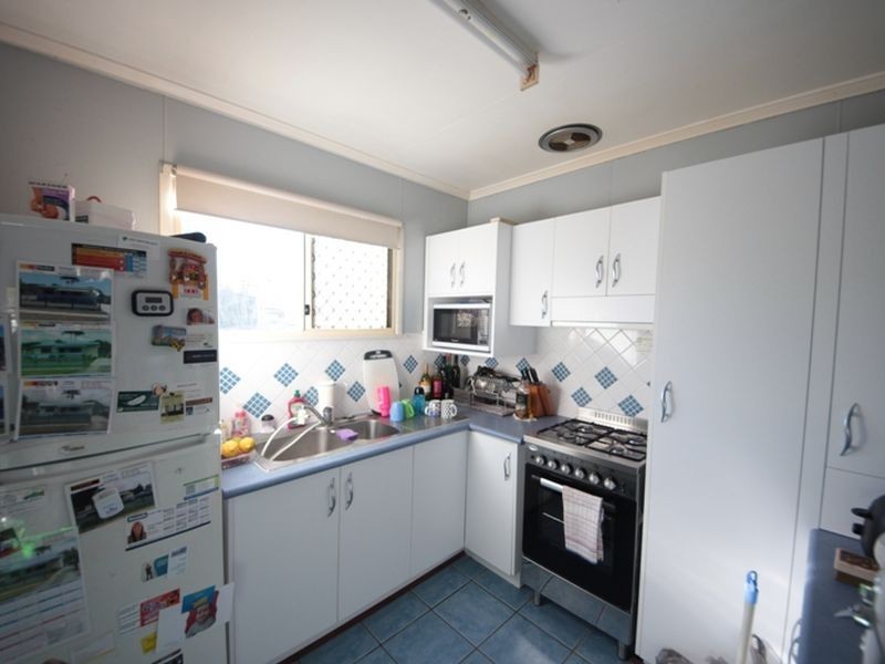 15 Andrew Street, Kallangur QLD 4503