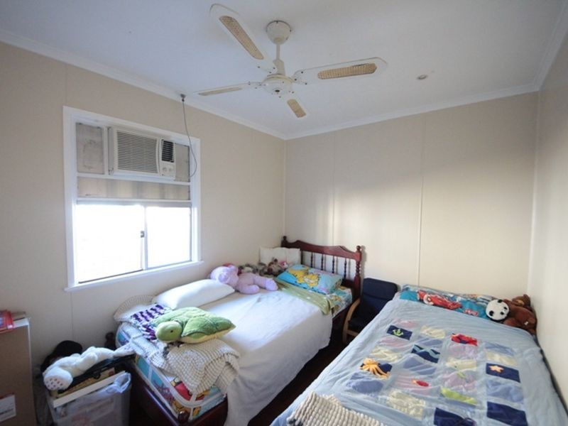 15 Andrew Street, Kallangur QLD 4503