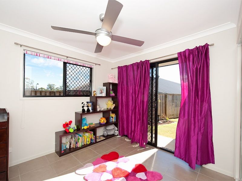 18 Honeyeater Crescent, Dakabin QLD 4503