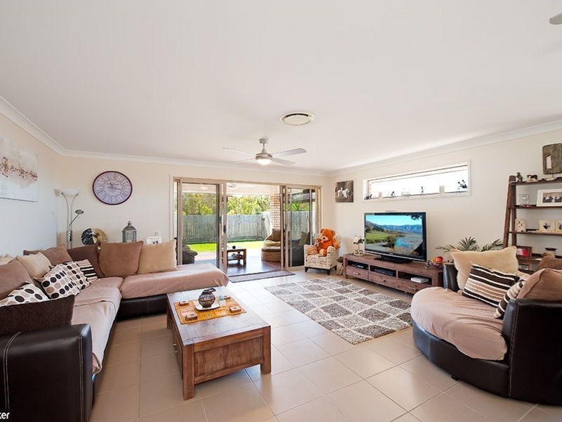 25 Aniseed Crescent, Griffin QLD 4503