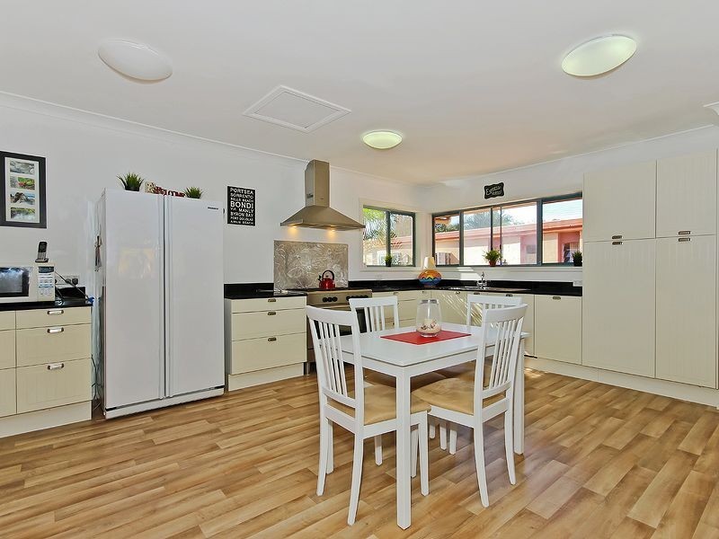 18 Buckingham Street, Strathpine QLD 4500