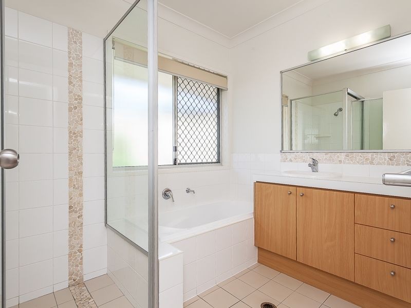 3 Natalie Close, Deception Bay QLD 4508