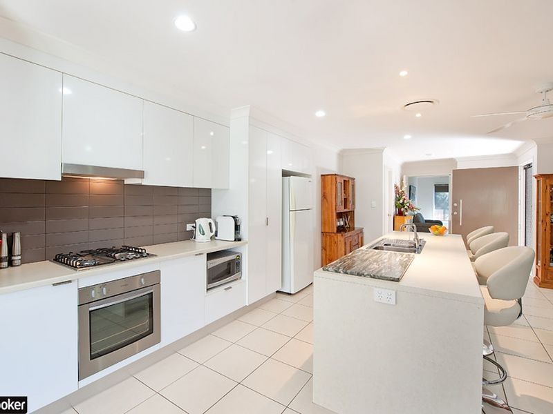 44 Beerwah Parade, Kallangur QLD 4503